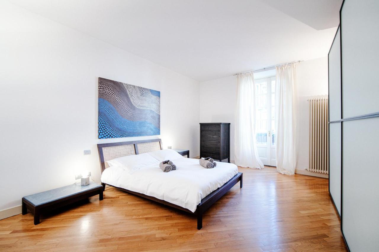Ferienwohnung La Finestra Sul Duomo - The House Of Travelers Como Exterior foto