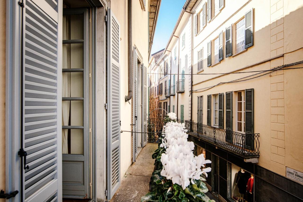 Ferienwohnung La Finestra Sul Duomo - The House Of Travelers Como Exterior foto