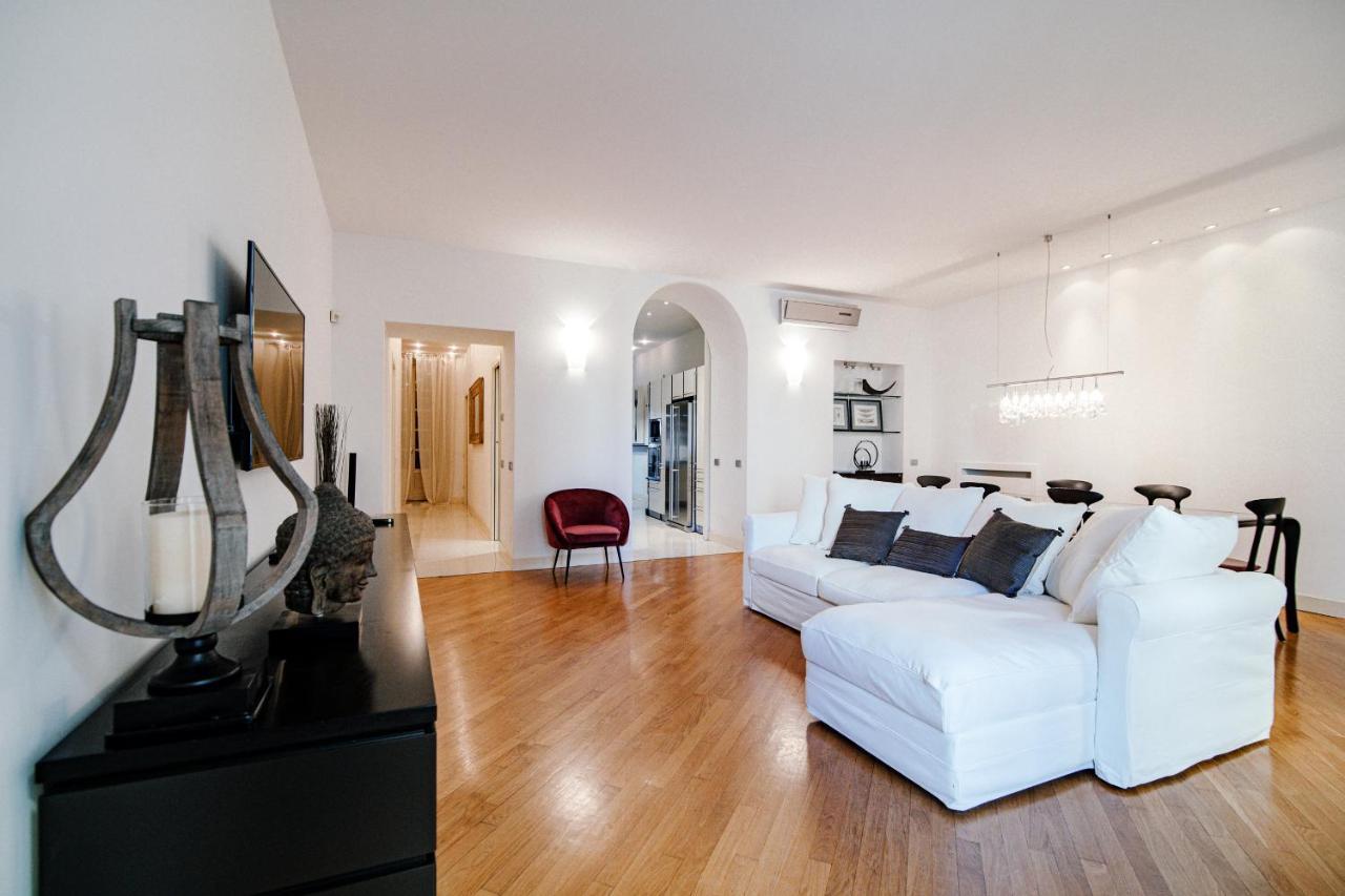 Ferienwohnung La Finestra Sul Duomo - The House Of Travelers Como Exterior foto